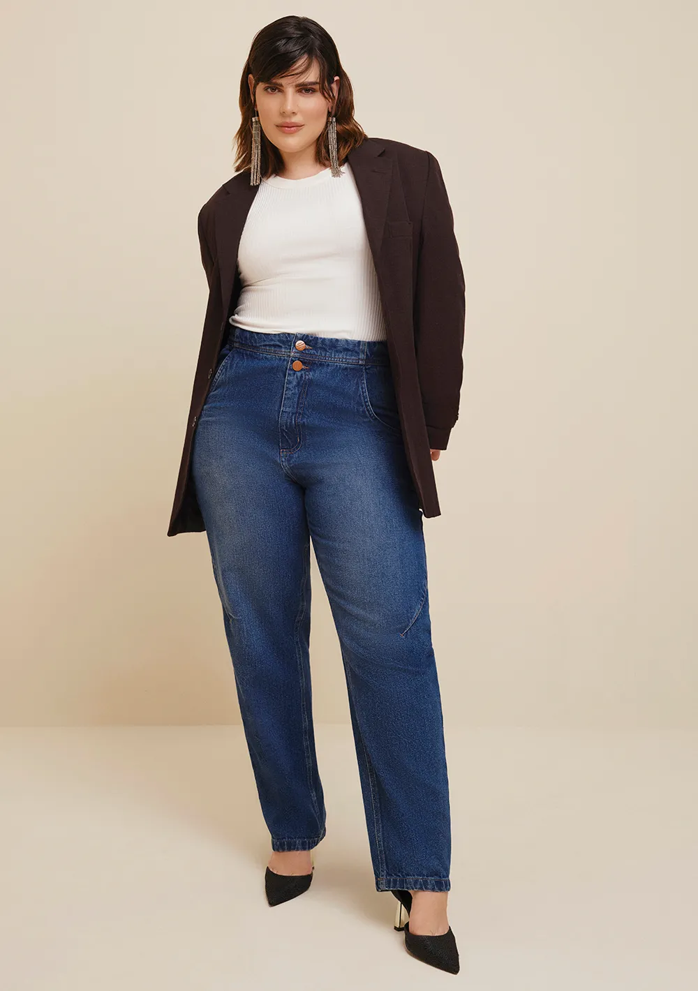 Calça Morena Rosa Mom Luisa Cós Alto Detalhe Botão Jeans