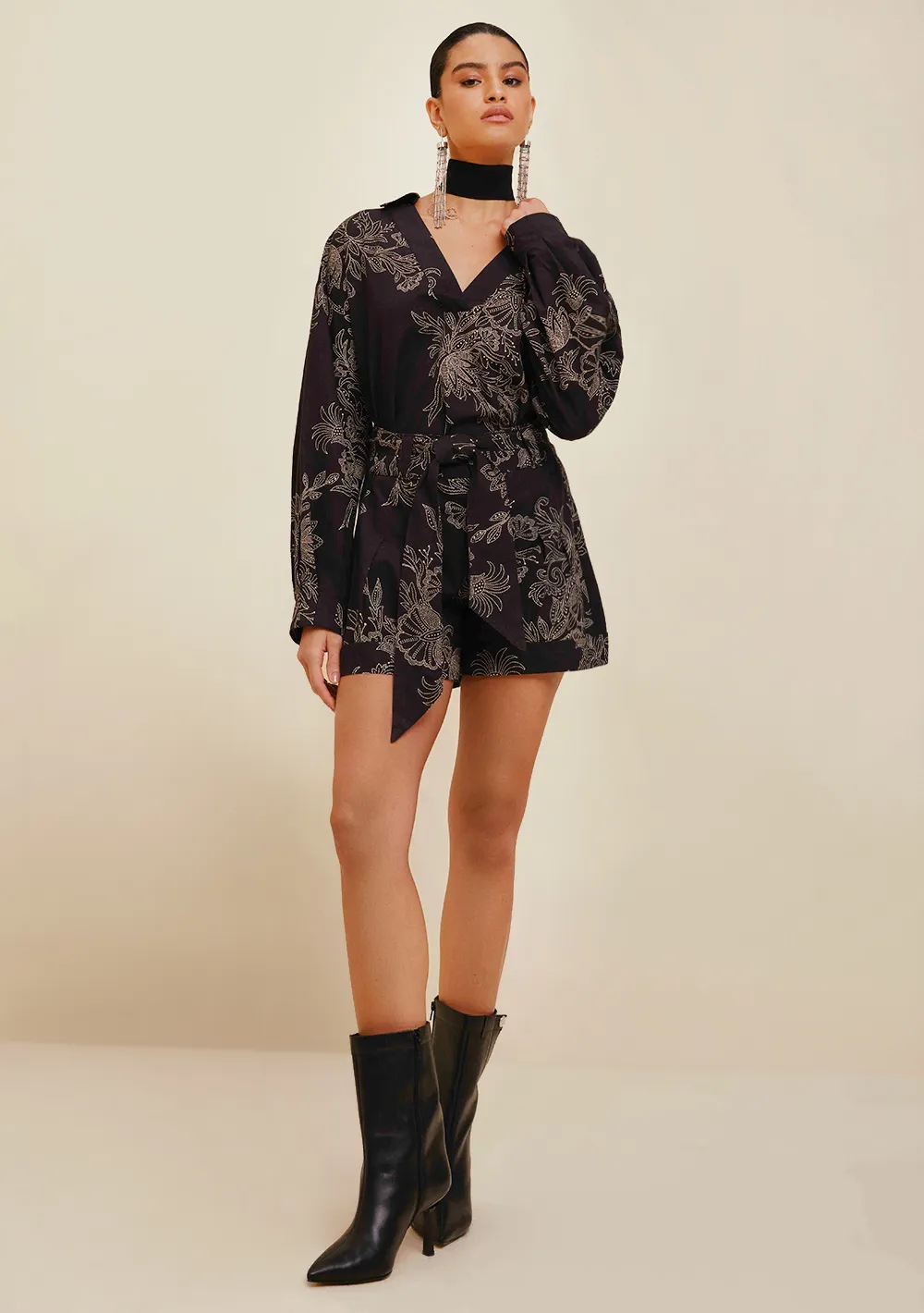Shorts Morena Rosa Linha A Com Faixa Preto — foto 2