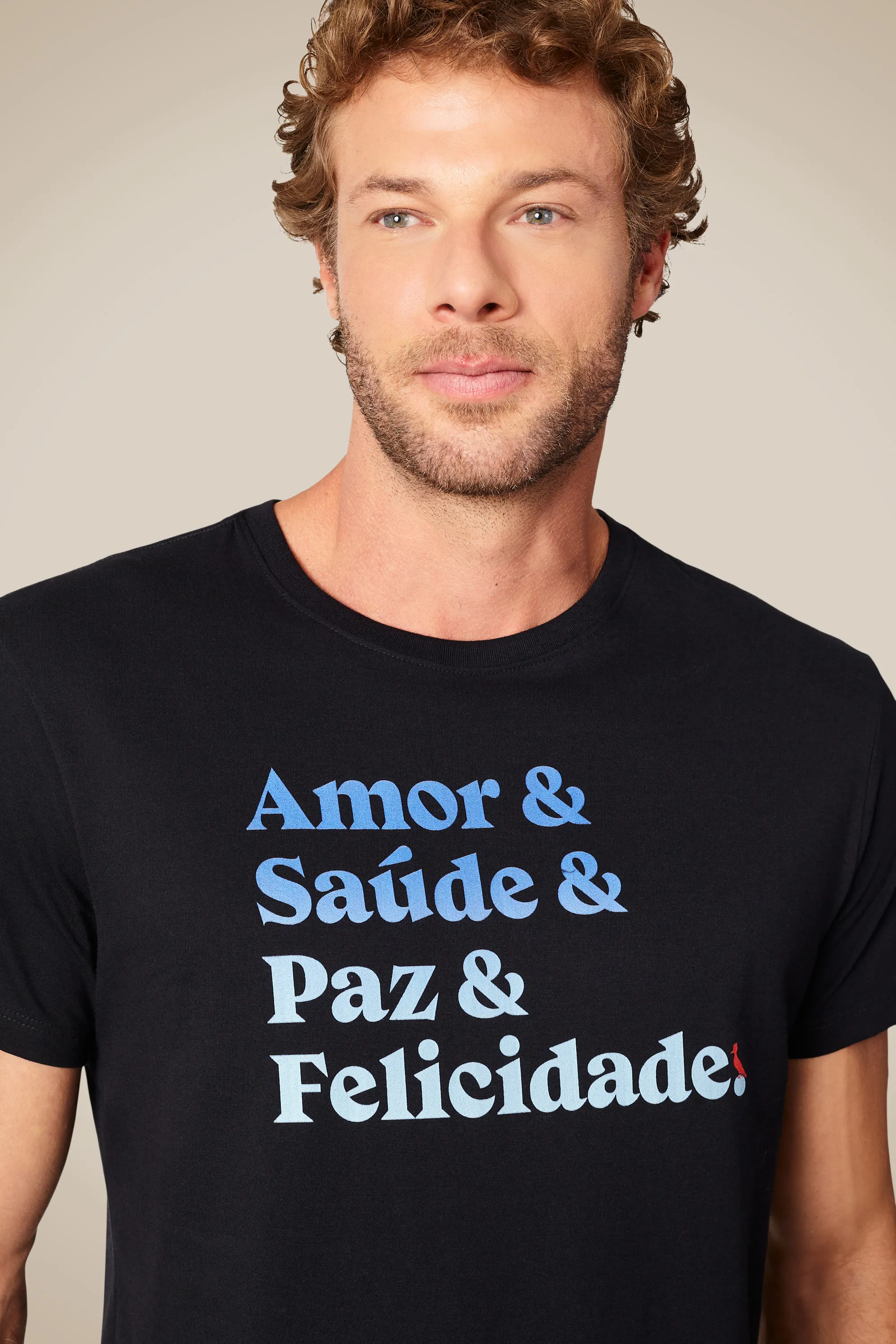 Camiseta Estampada &&& Felicidade