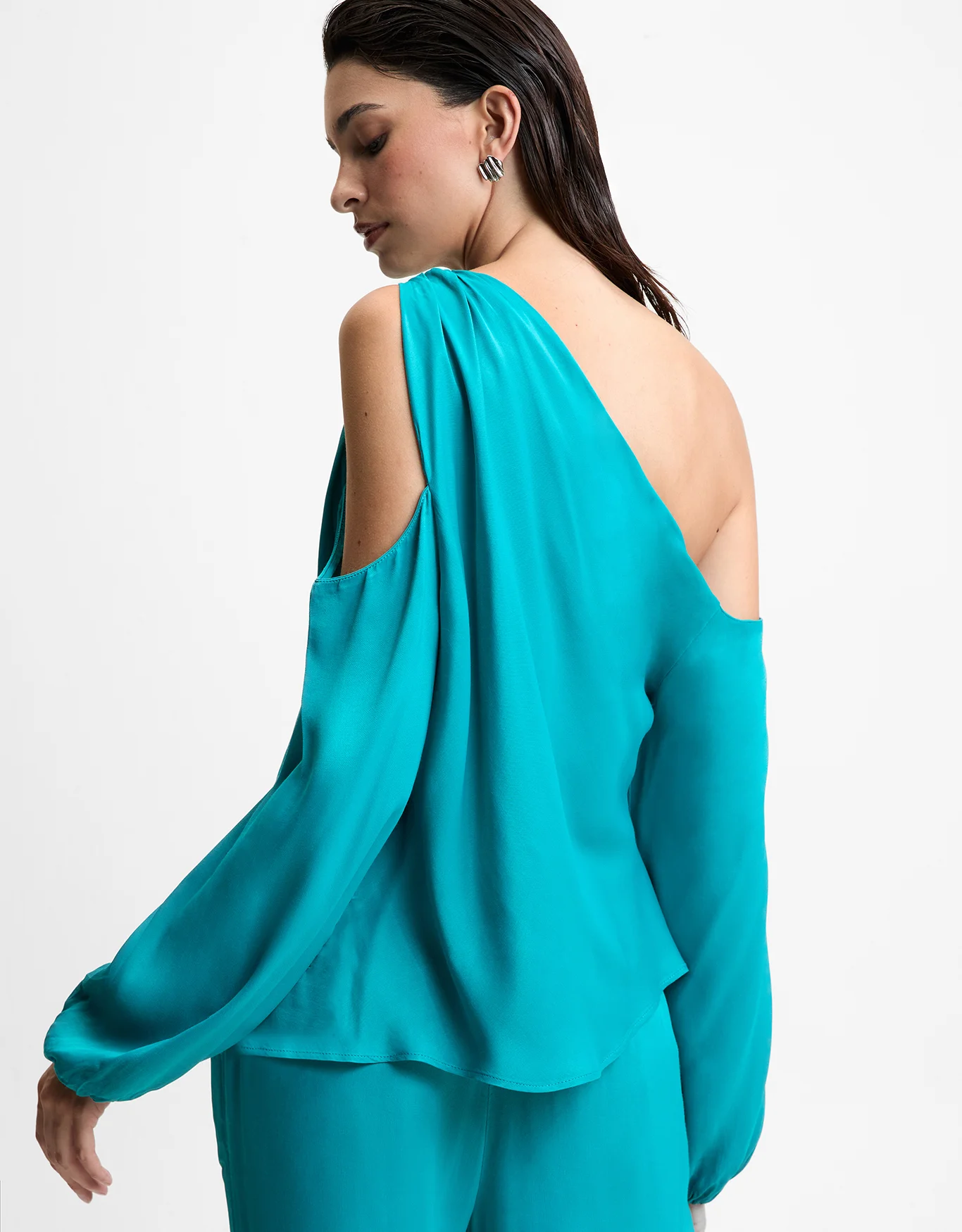 Blusa Assimétrica Manga Longa
