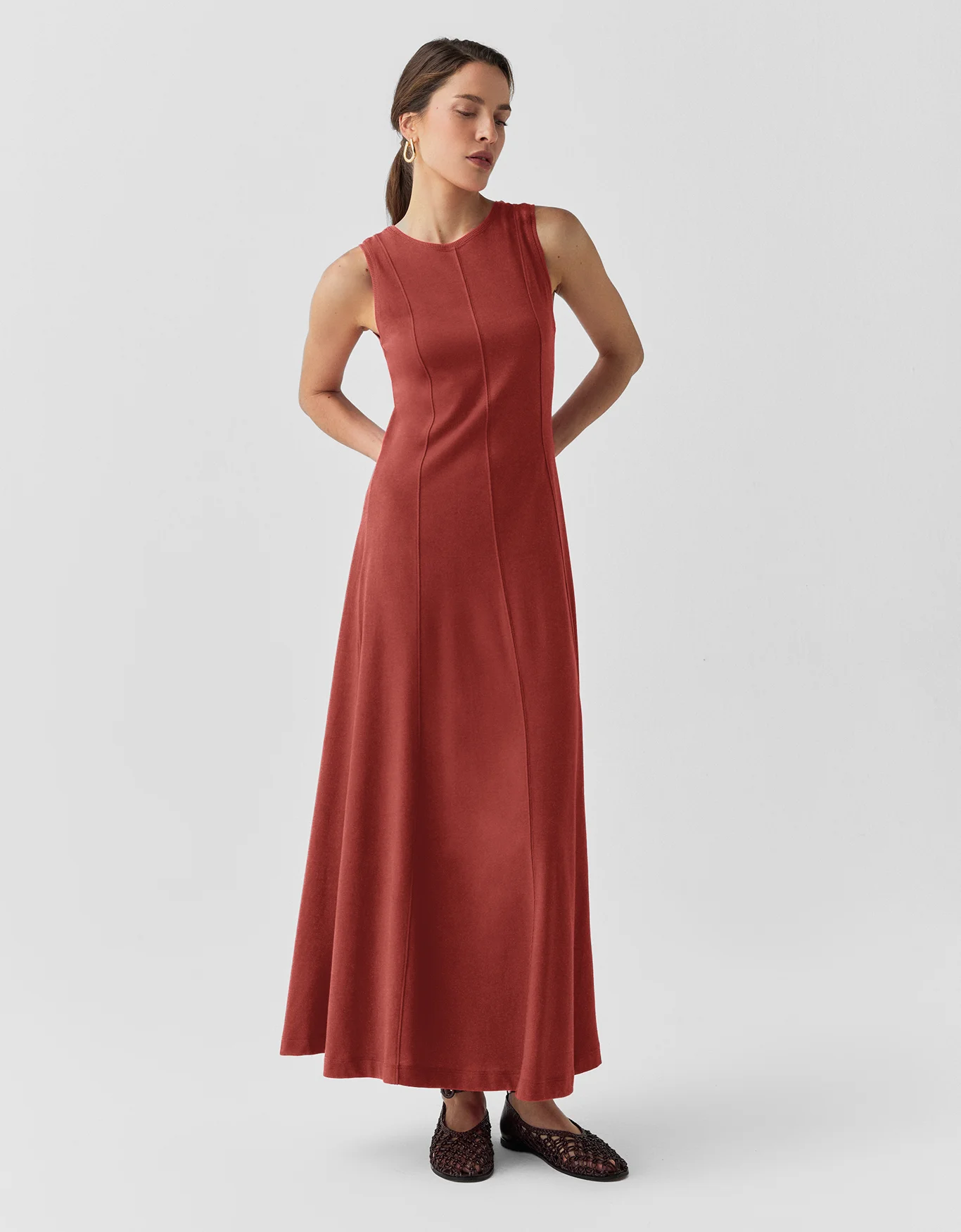 Vestido Malha Recortes