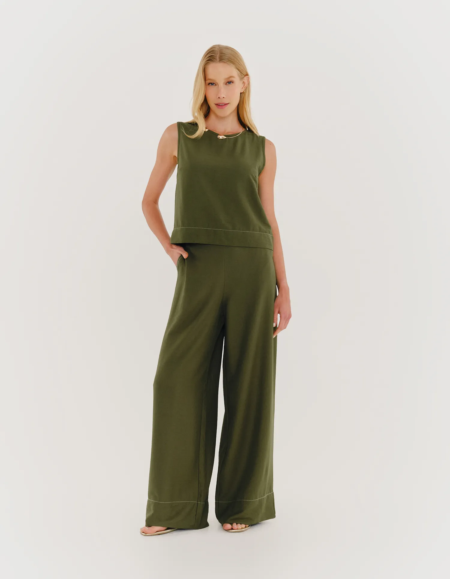 Calça Reta Cós Elástico - Verde Militar